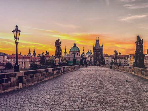 explore_prague