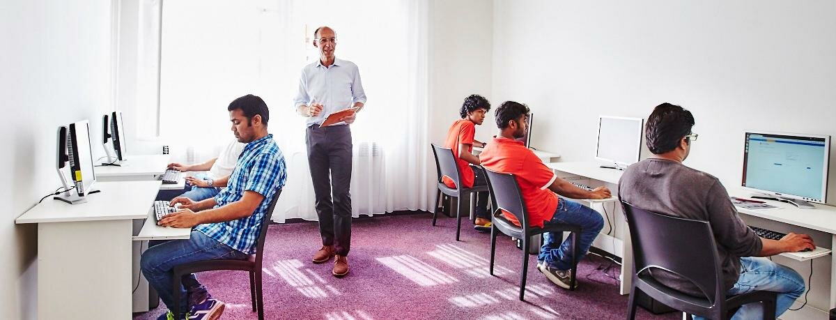 school-of-technology-czech-college-img